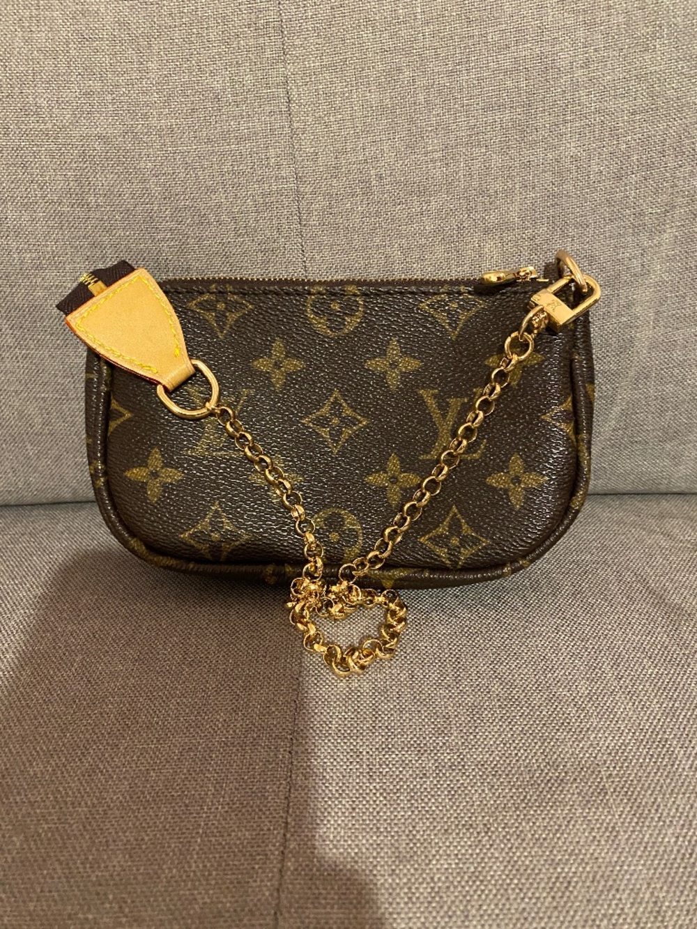 Mini bag or wristlet